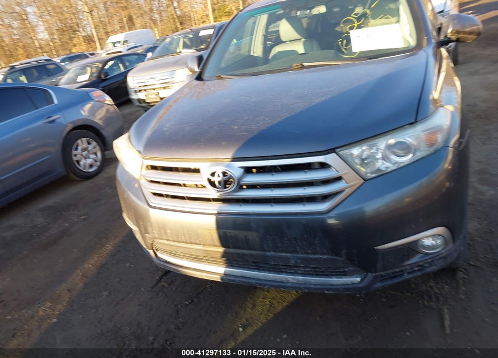 2013 TOYOTA HIGHLANDER SE V6 VIN: 5TDBK3EH1DS202500
