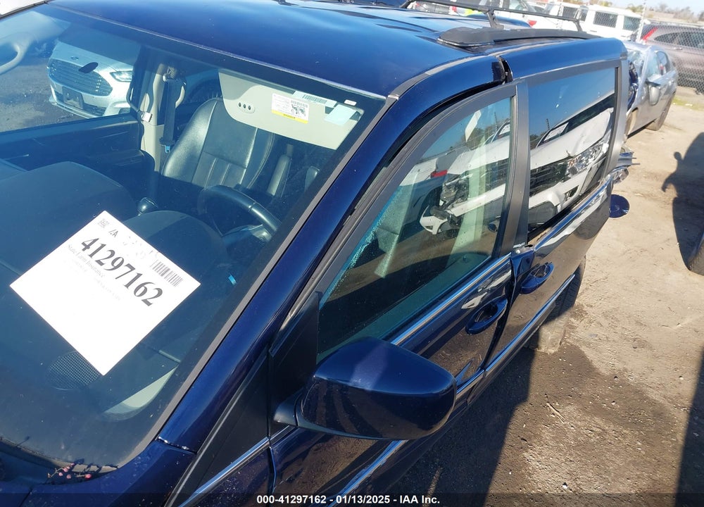 2012 CHRYSLER TOWN & COUNTRY TOURING VIN: 2C4RC1BG4CR286427