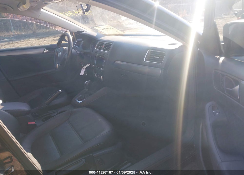 2014 VOLKSWAGEN JETTA VIN: 3VWLL7AJ9EM429014