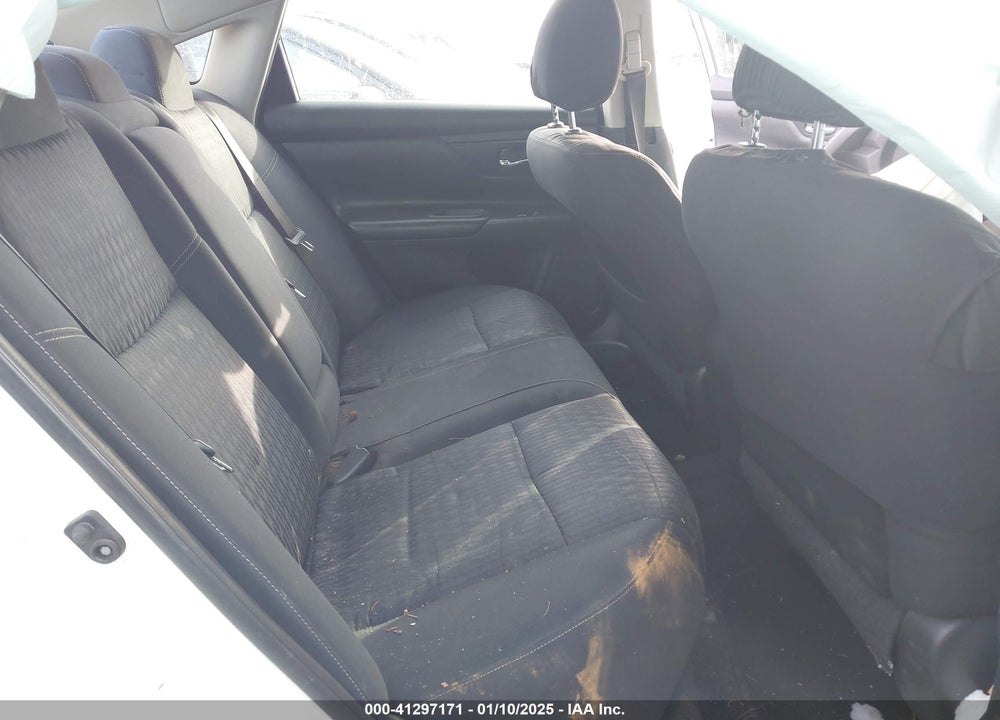 2017 NISSAN ALTIMA VIN: 1N4AL3AP4HN363043