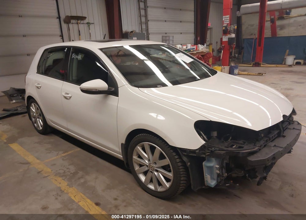 2011 VOLKSWAGEN GOLF VIN: WVWDM9AJ9BW198983