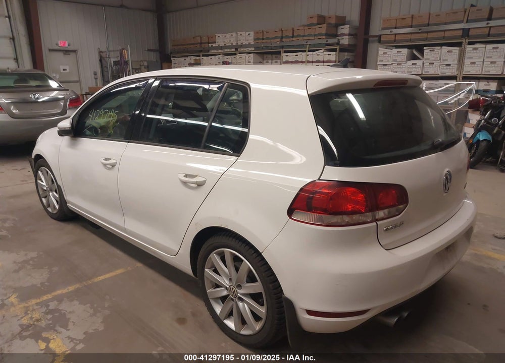 2011 VOLKSWAGEN GOLF VIN: WVWDM9AJ9BW198983