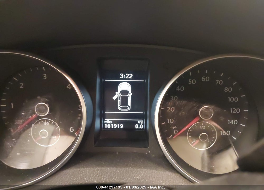 2011 VOLKSWAGEN GOLF VIN: WVWDM9AJ9BW198983