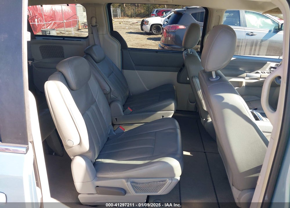 2008 CHRYSLER TOWN & COUNTRY TOURING VIN: 2A8HR54P08R709843