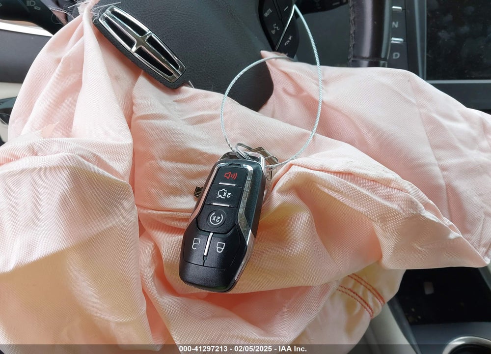 2015 LINCOLN MKC VIN: 5LMCJ1A96FUJ09876