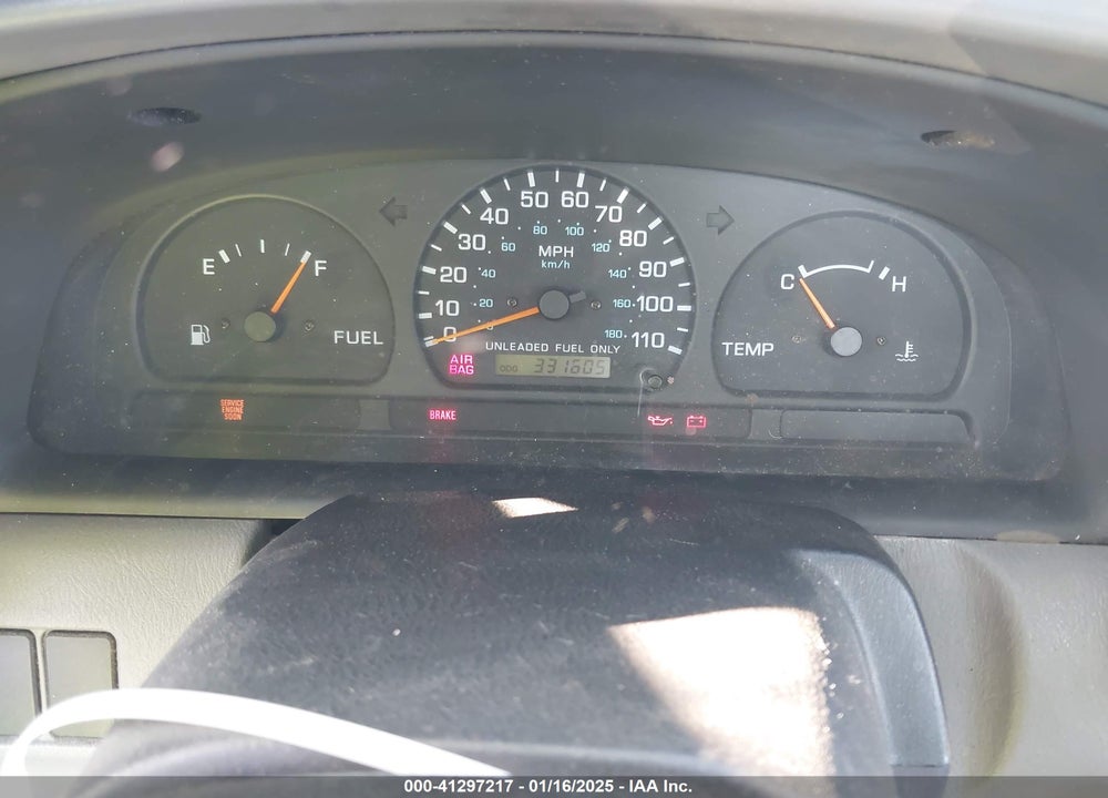 1998 NISSAN FRONTIER XE VIN: 1N6DD21S4WC380658