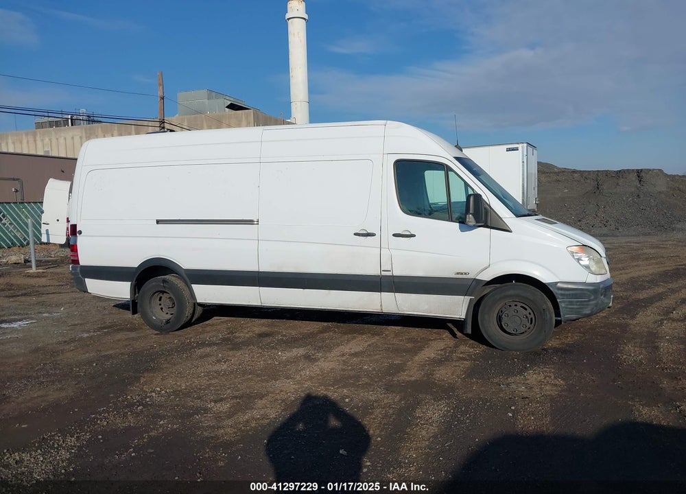 2011 MERCEDES-BENZ SPRINTER 3500 HIGH ROOF VIN: WD3PF4CC8B5521655