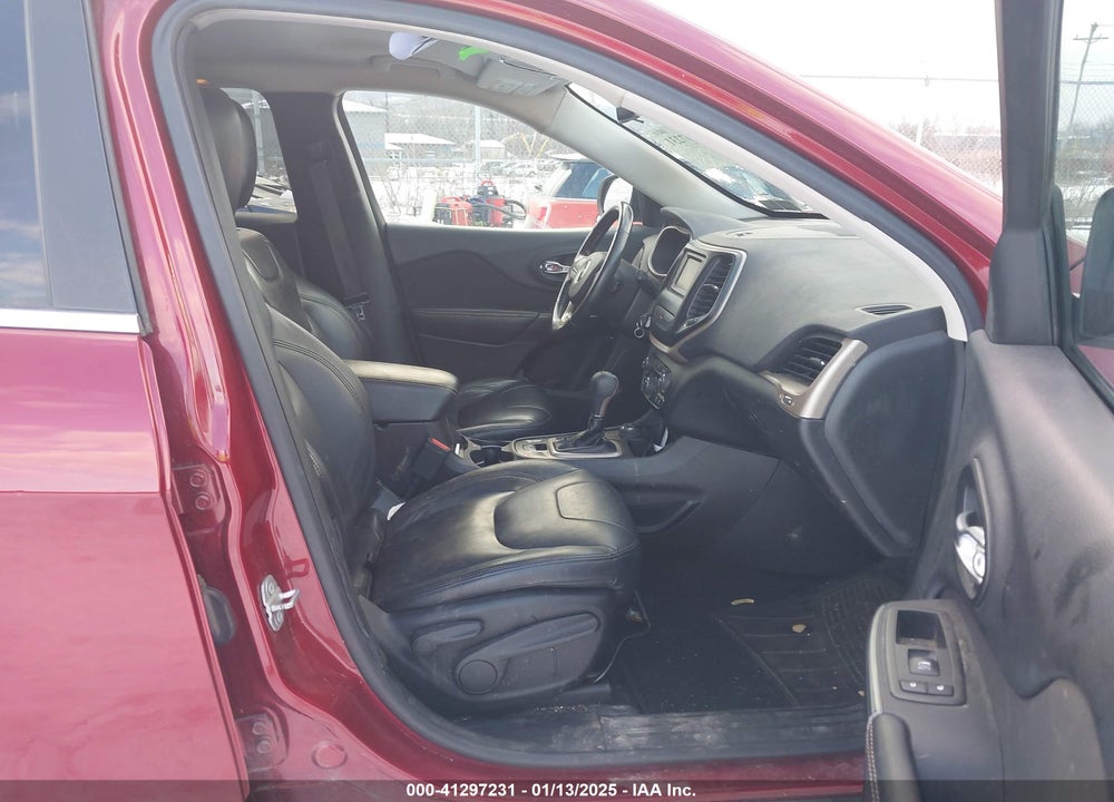 2017 JEEP CHEROKEE LATITUDE 4X4 VIN: 1C4PJMCB1HW537680