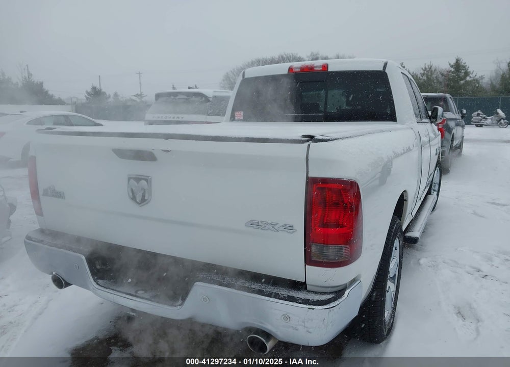 2016 RAM 1500 VIN: 1C6RR7GT2GS204875