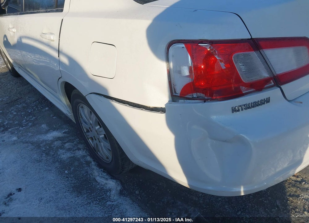 2010 MITSUBISHI GALANT VIN: 4A32B2FFXAE008683