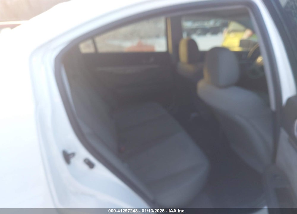 2010 MITSUBISHI GALANT VIN: 4A32B2FFXAE008683
