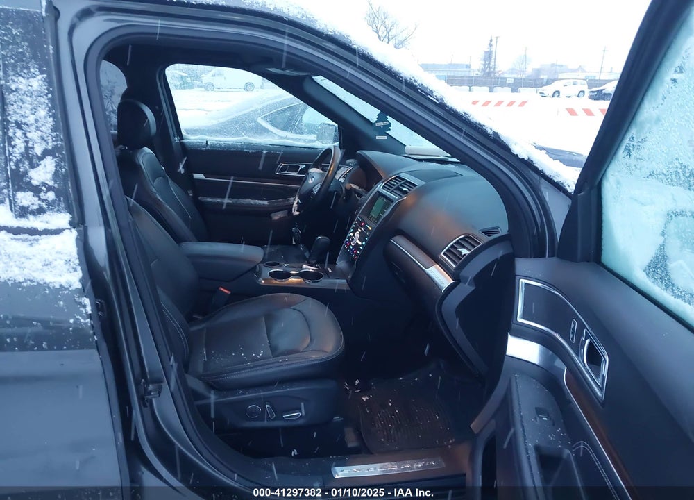 2017 FORD EXPLORER LIMITED VIN: 1FM5K7F83HGD90130
