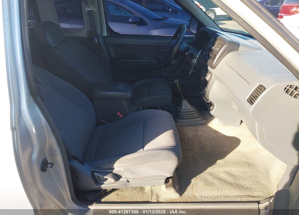 2001 NISSAN FRONTIER XE VIN: 1N6DD26S51C326237