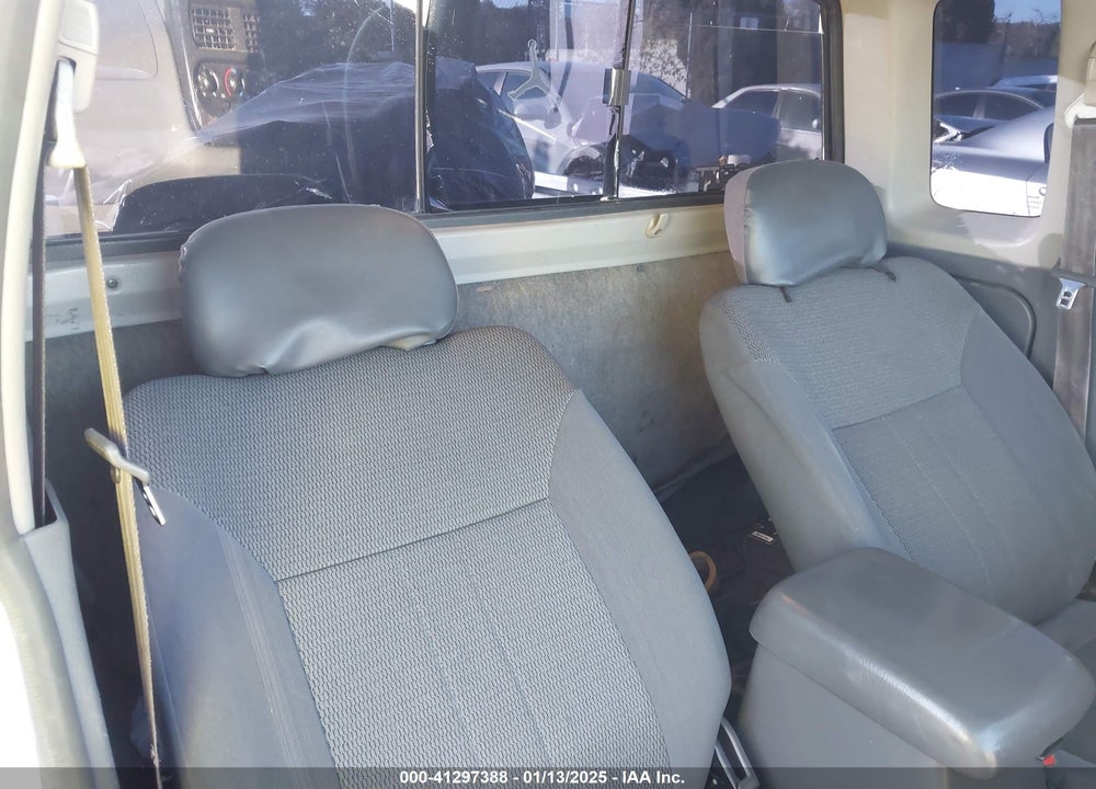 2001 NISSAN FRONTIER XE VIN: 1N6DD26S51C326237