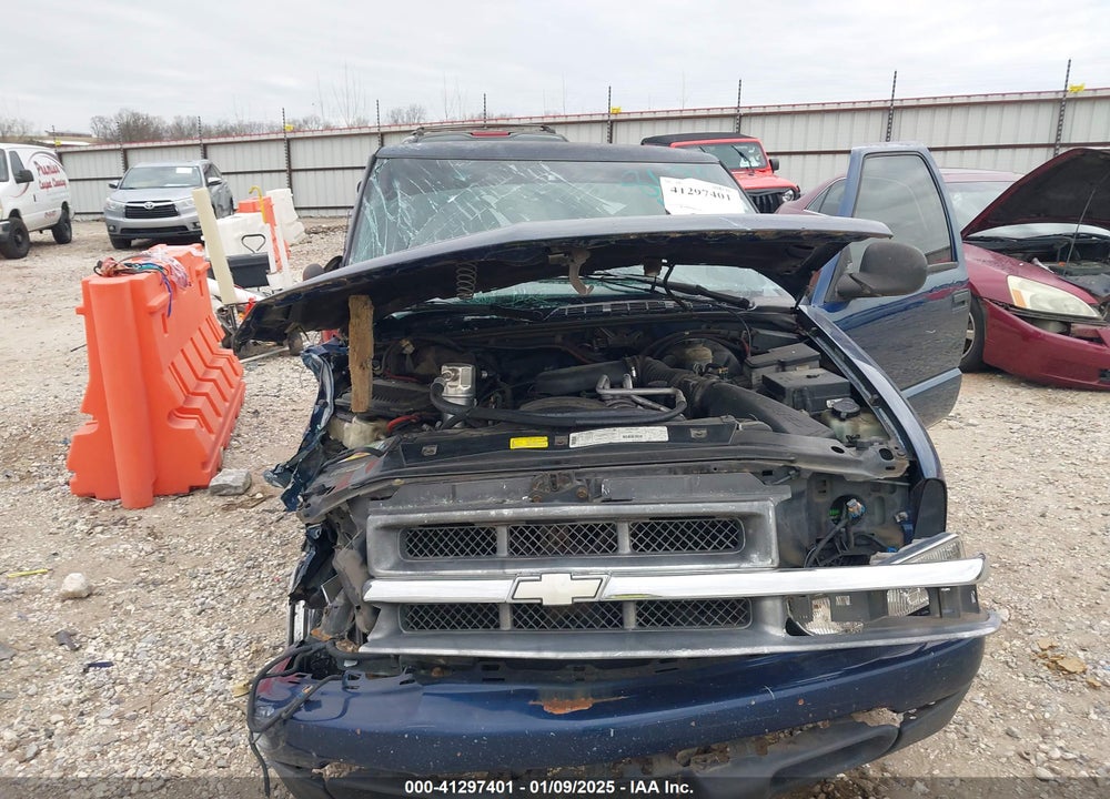 1998 CHEVROLET S-10 LS FLEETSIDE VIN: 1GCCS19X4W8178629