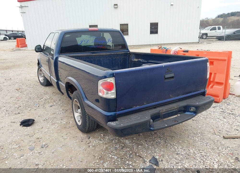 1998 CHEVROLET S-10 LS FLEETSIDE VIN: 1GCCS19X4W8178629