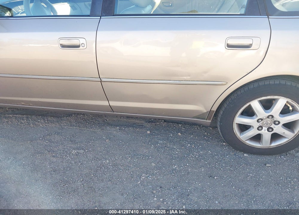 2000 TOYOTA AVALON XLS VIN: 4T1BF28B6YU096726