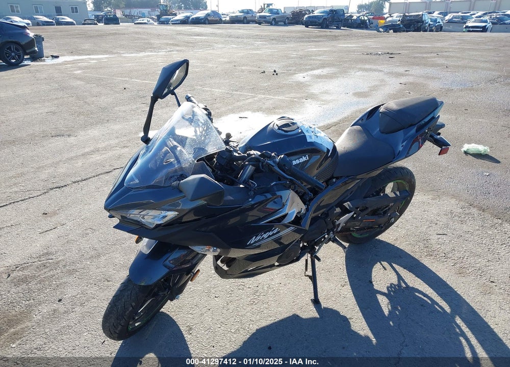 2022 KAWASAKI EX400 VIN: JKAEXKH18NDAF9199