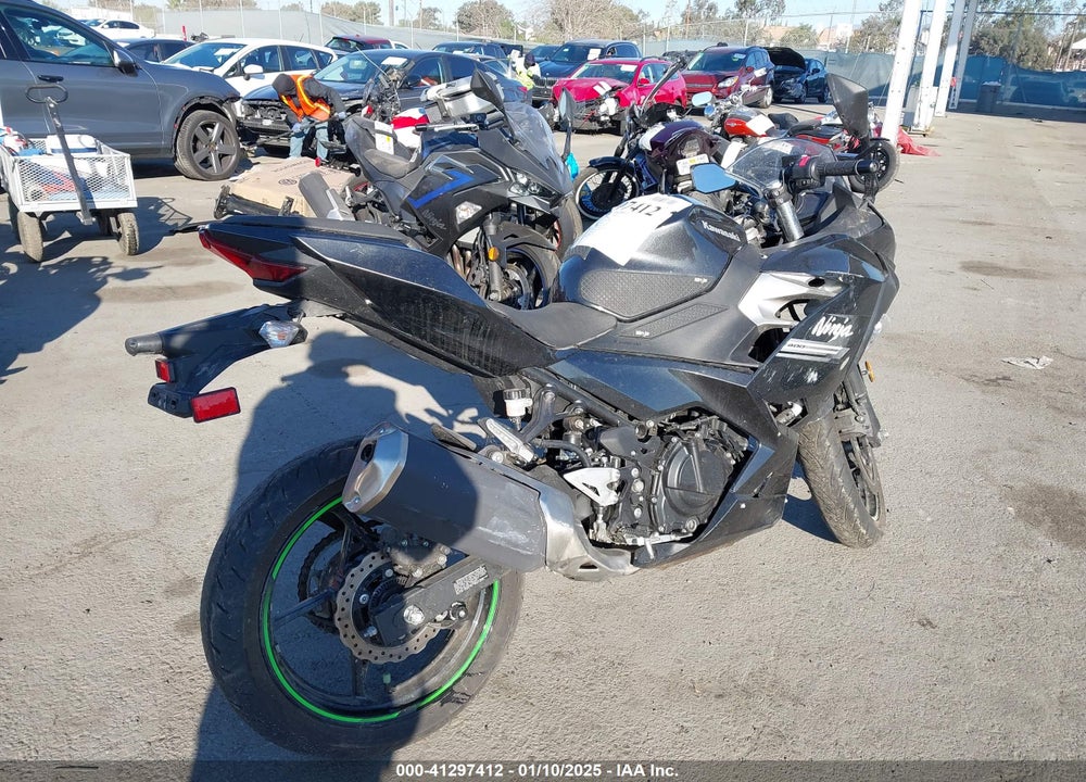2022 KAWASAKI EX400 VIN: JKAEXKH18NDAF9199