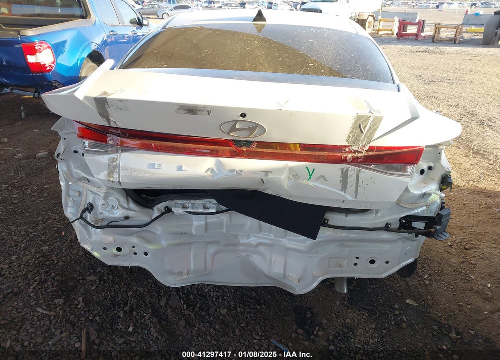 2024 HYUNDAI ELANTRA VIN: KMHLM4DGXRU710539