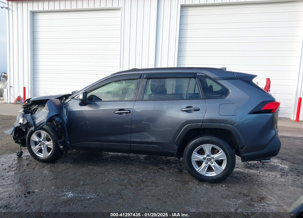 2019 TOYOTA RAV4 XLE VIN: JTMW1RFV5KD037040