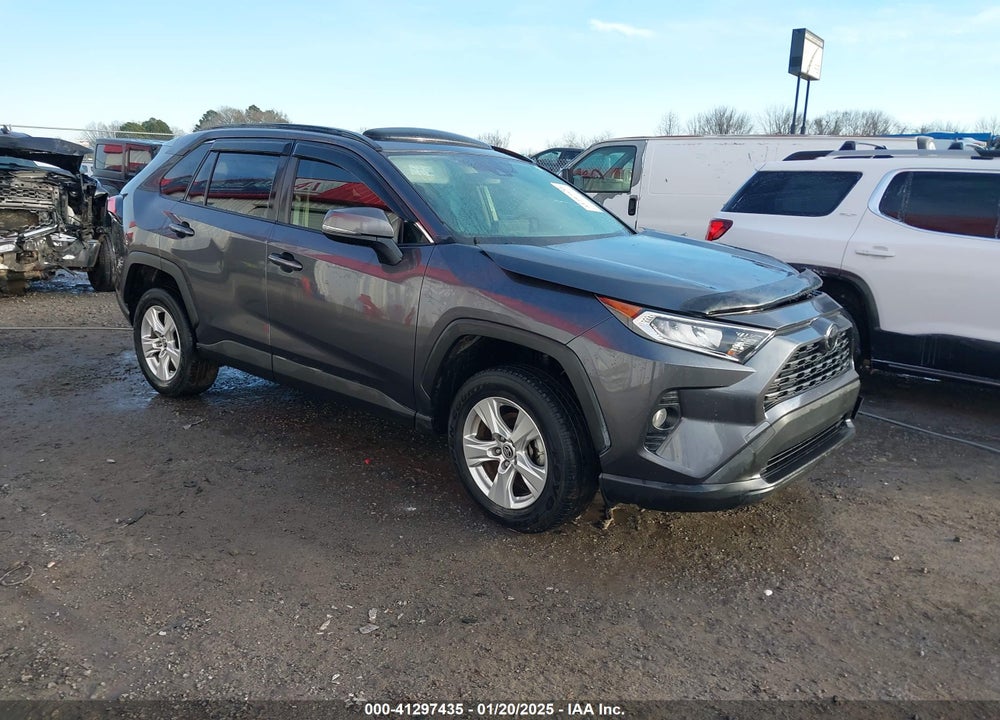 2019 TOYOTA RAV4 XLE VIN: JTMW1RFV5KD037040