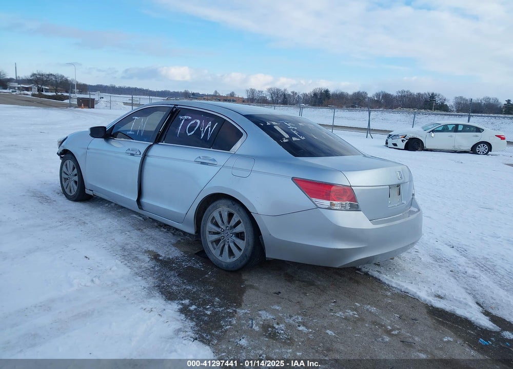 2010 HONDA ACCORD 2.4 LX VIN: 1HGCP2F31AA043958