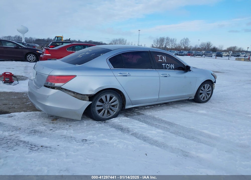 2010 HONDA ACCORD 2.4 LX VIN: 1HGCP2F31AA043958