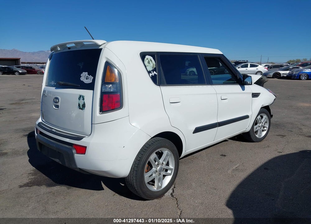 2010 KIA SOUL VIN: KNDJT2A2XA7119562