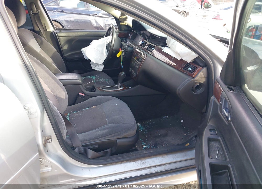 2010 CHEVROLET IMPALA LT VIN: 2G1WB5ENXA1200064
