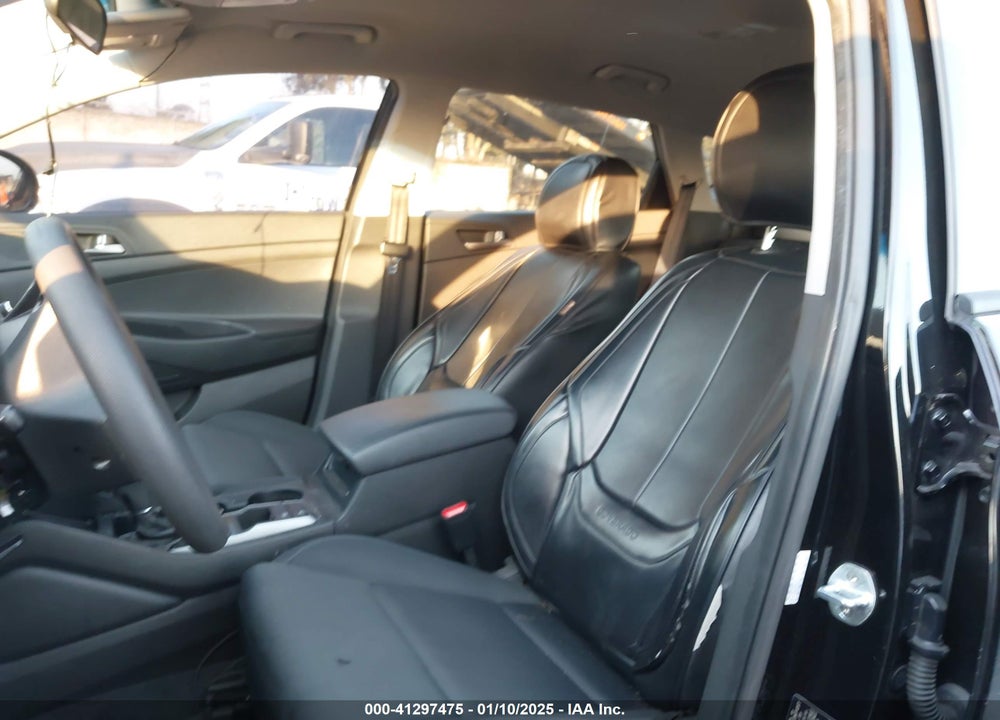 2017 HYUNDAI TUCSON SE VIN: KM8J33A43HU582710