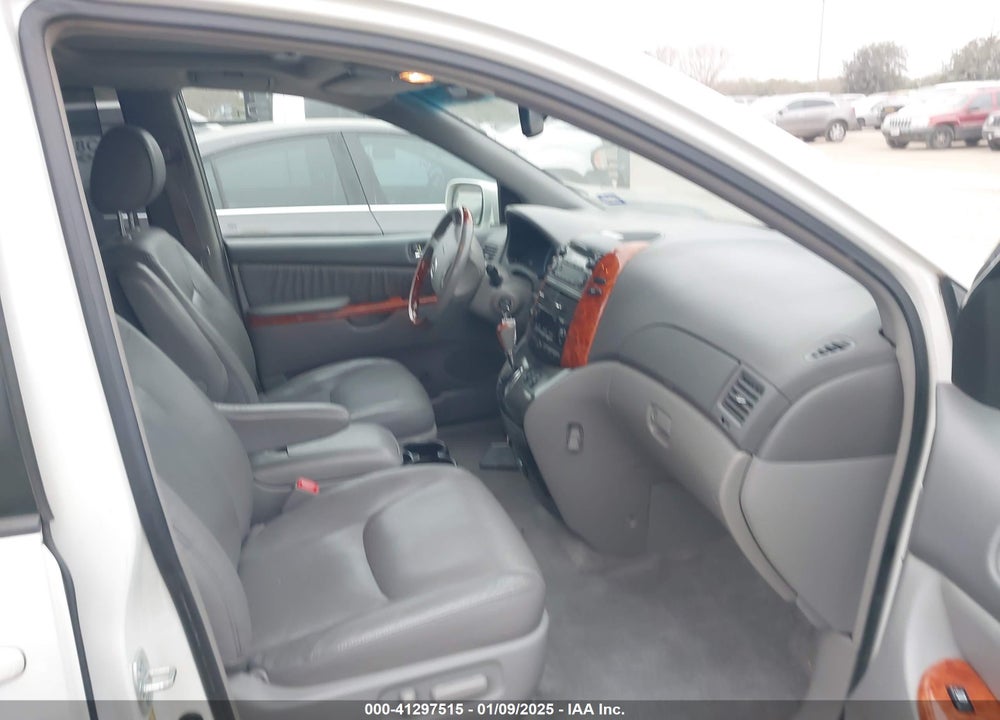 2007 TOYOTA SIENNA XLE LIMITED VIN: 5TDZK22C37S077926