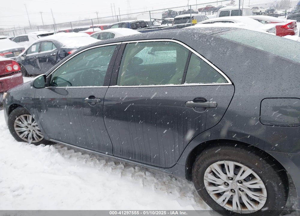 2012 TOYOTA CAMRY LE VIN: 4T1BF1FK3CU028986