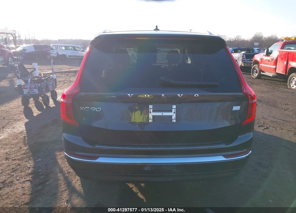 2023 VOLVO XC90 RECHARGE PLUG-IN HYBRID VIN: YV4H60CN1P1967680