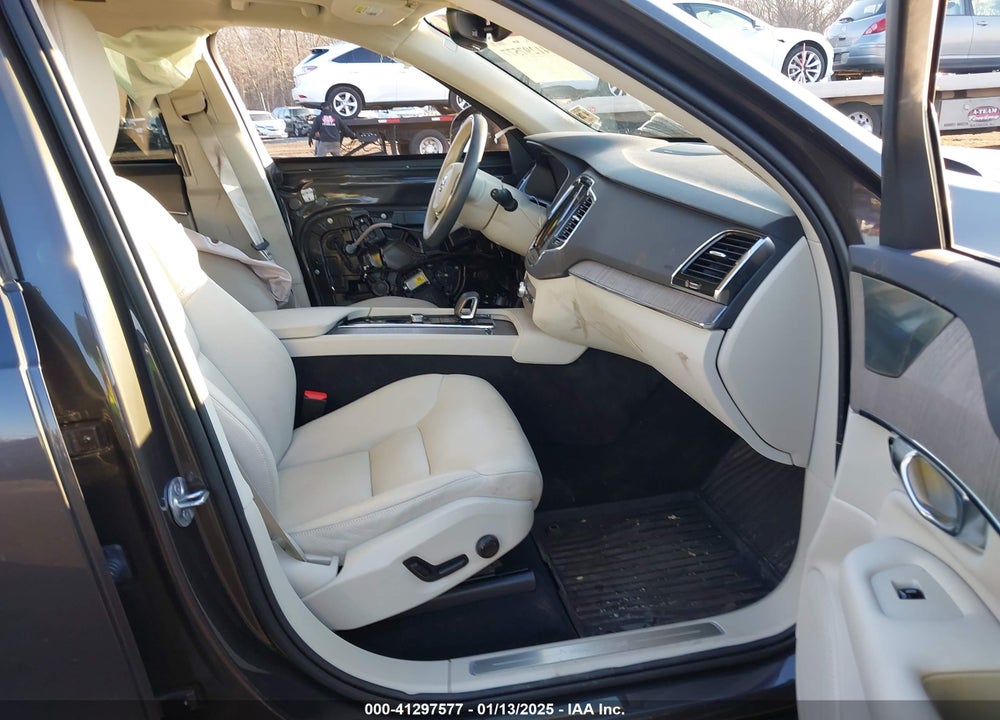 2023 VOLVO XC90 RECHARGE PLUG-IN HYBRID VIN: YV4H60CN1P1967680