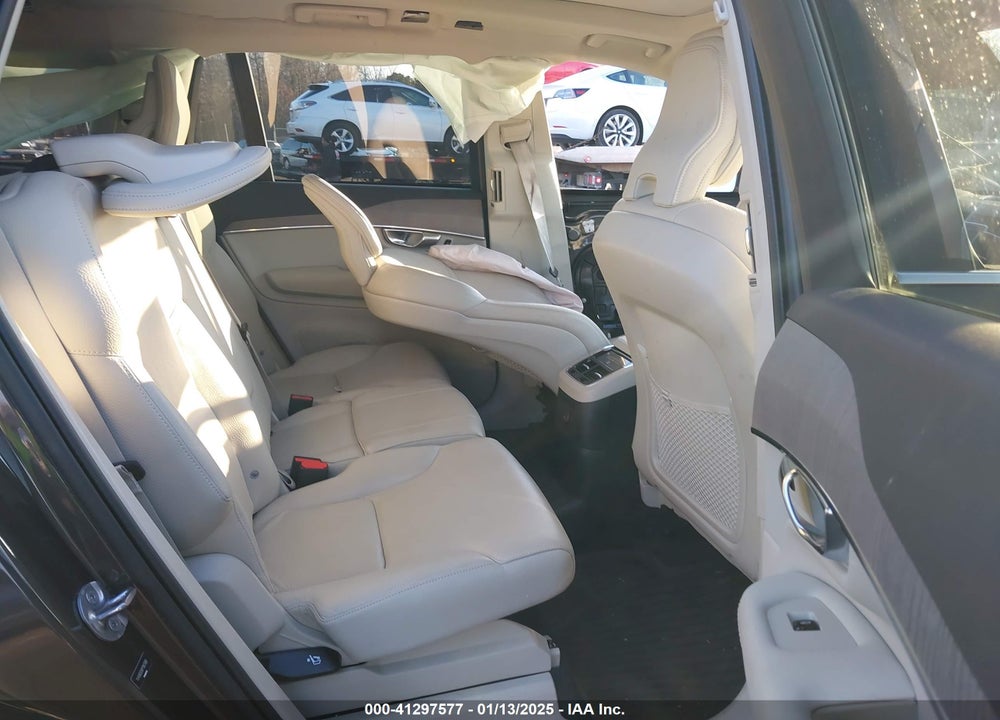 2023 VOLVO XC90 RECHARGE PLUG-IN HYBRID VIN: YV4H60CN1P1967680