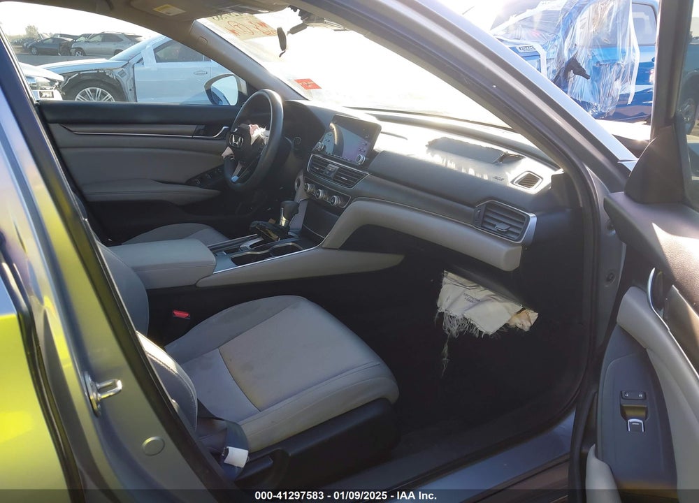 2019 HONDA ACCORD VIN: 1HGCV1F1XKA159286