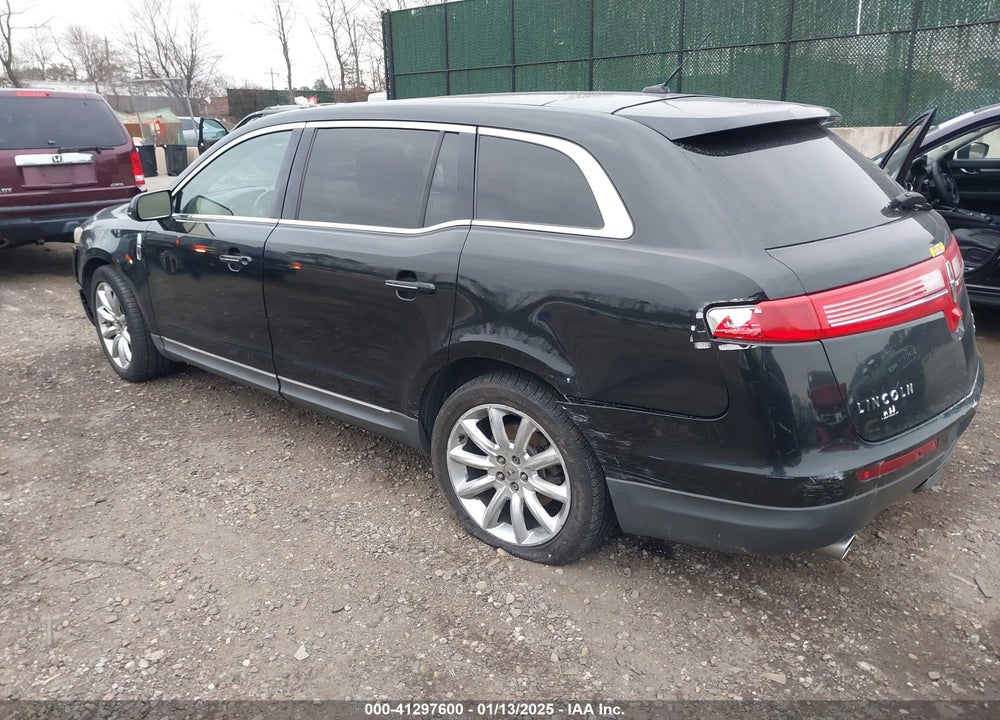 2010 LINCOLN MKT VIN: 2LMHJ5ARXABJ20494