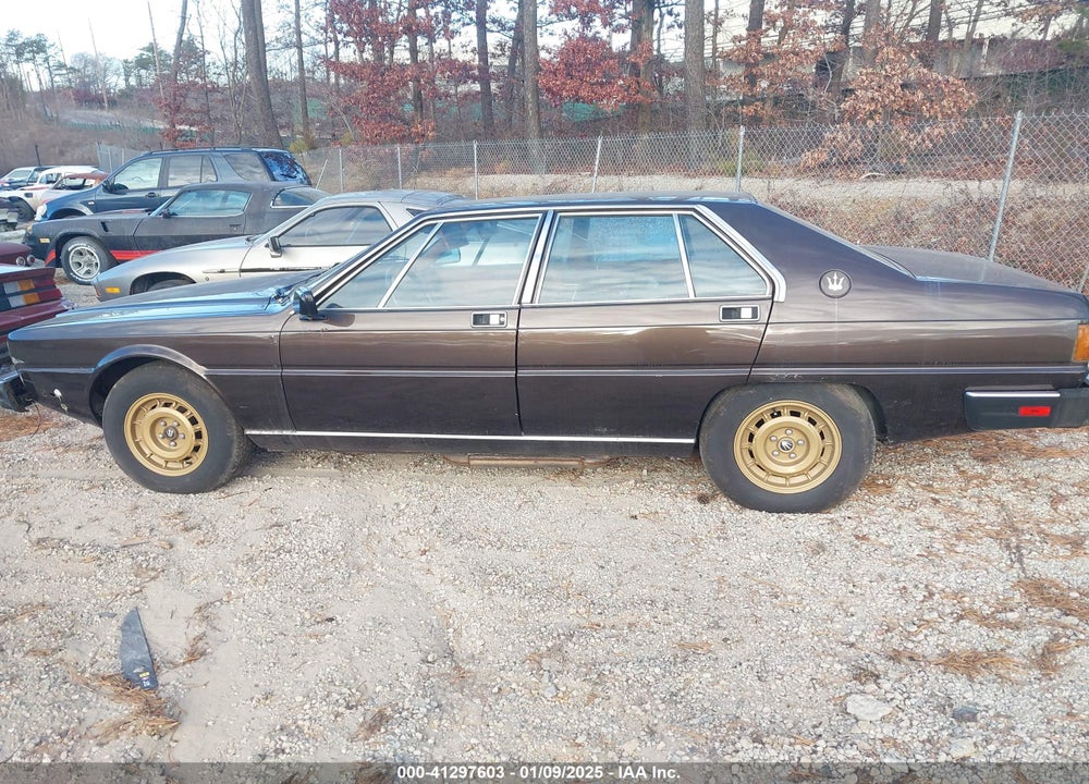 1982 MASERATI QUATTROPORTE VIN: ZAMBC1102CA301920