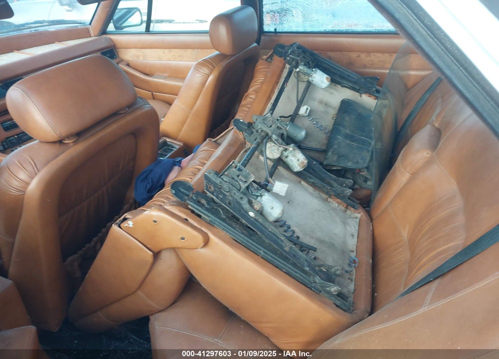 1982 MASERATI QUATTROPORTE VIN: ZAMBC1102CA301920