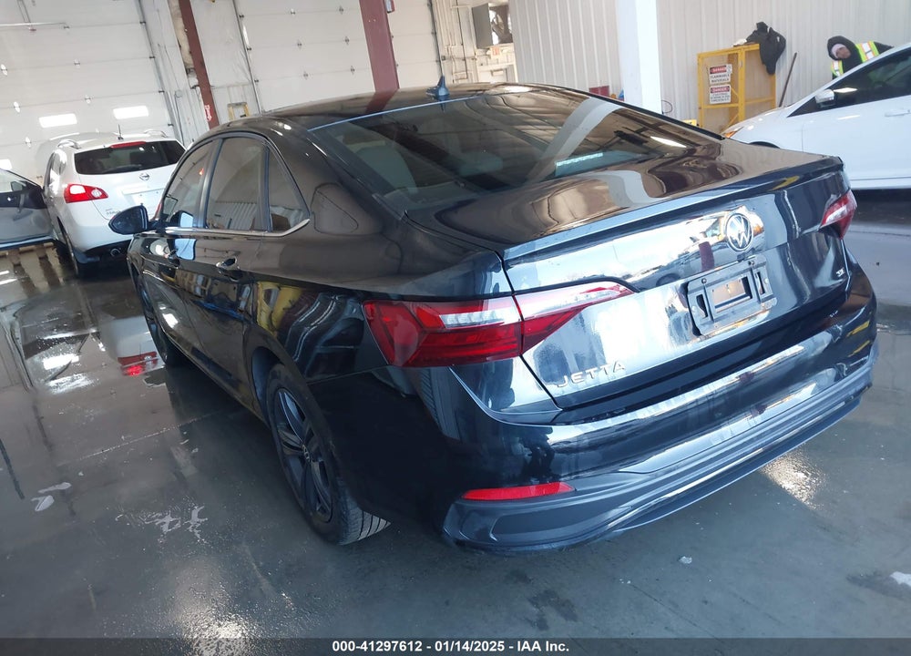 2022 VOLKSWAGEN JETTA VIN: 3VW7M7BU1NM014468