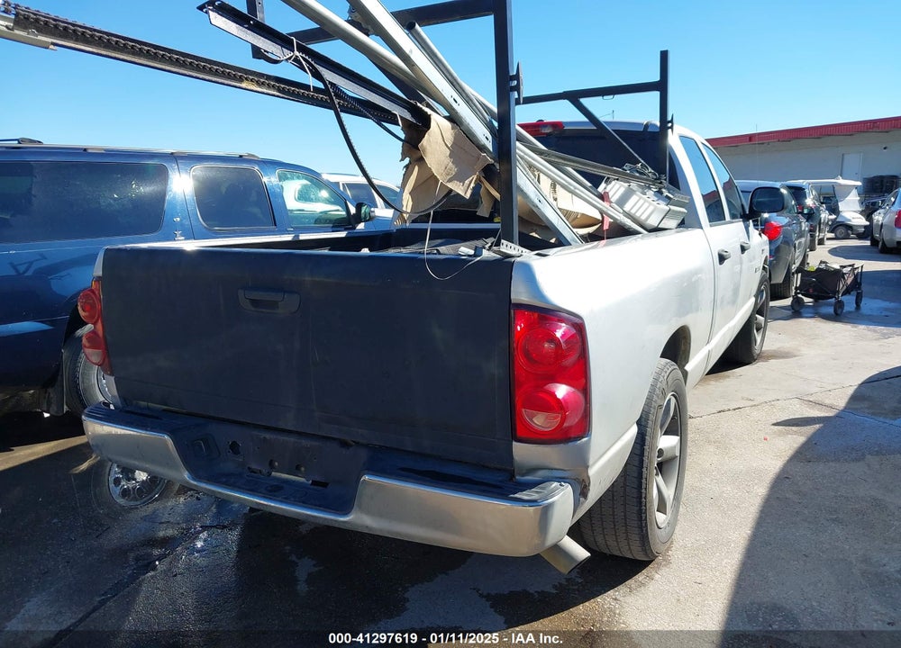 2008 DODGE RAM 1500 VIN: 1D7HA18278S591011