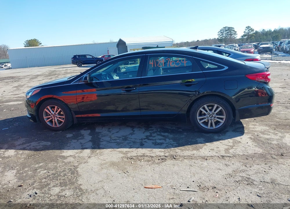 2017 HYUNDAI SONATA VIN: 5NPE24AFXHH583038
