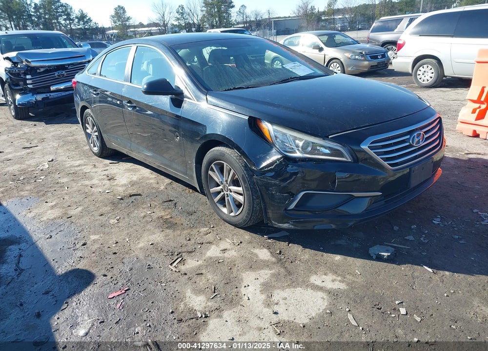 2017 HYUNDAI SONATA VIN: 5NPE24AFXHH583038