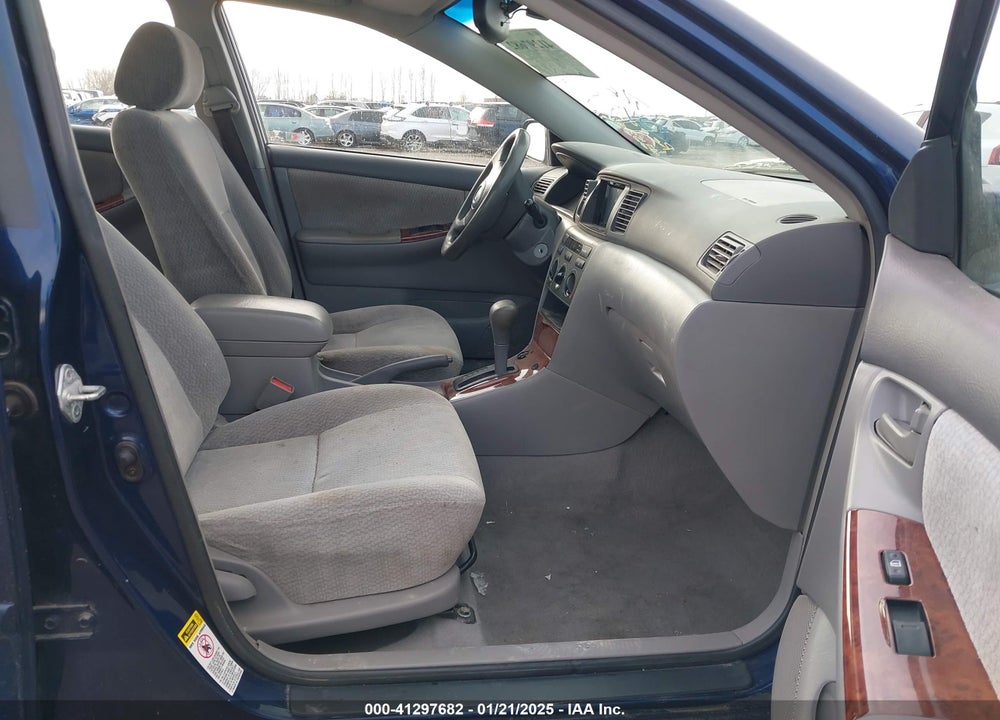 2003 TOYOTA COROLLA LE VIN: 1NXBR38E63Z035361