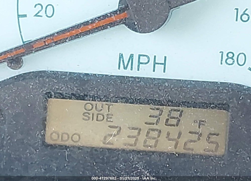 2003 TOYOTA COROLLA LE VIN: 1NXBR38E63Z035361