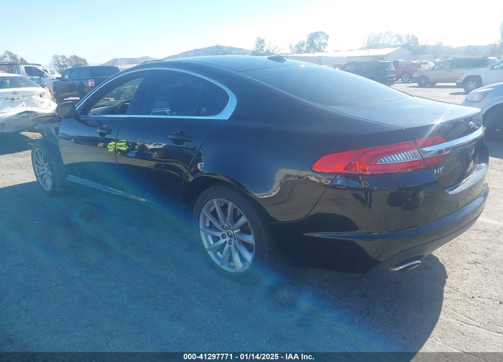 2012 JAGUAR XF VIN: SAJWA0FB5CLS28712