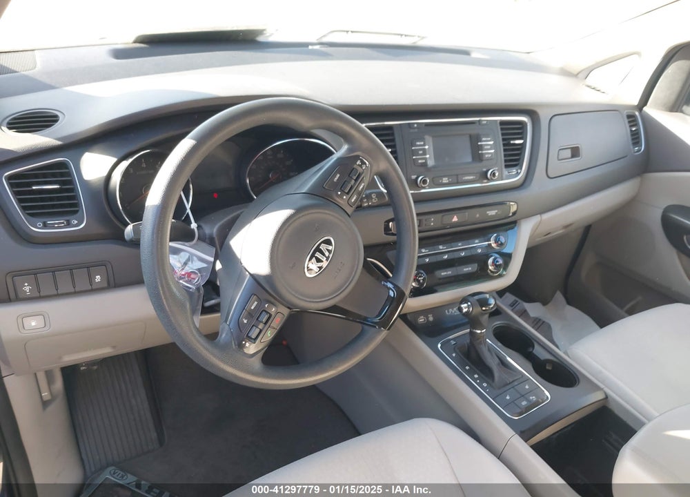 2016 KIA SEDONA LX VIN: KNDMB5C10G6203555
