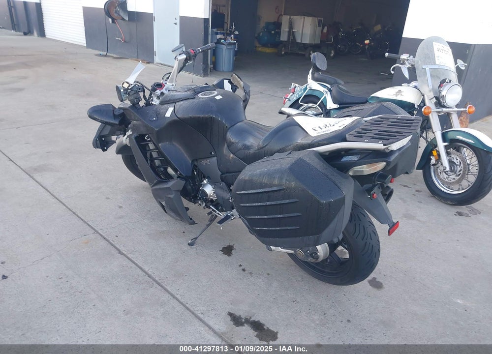 2009 KAWASAKI ZG1400 B VIN: JKBZGNB119A010796