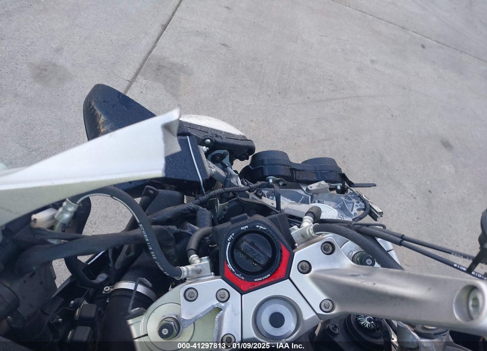 2009 KAWASAKI ZG1400 B VIN: JKBZGNB119A010796